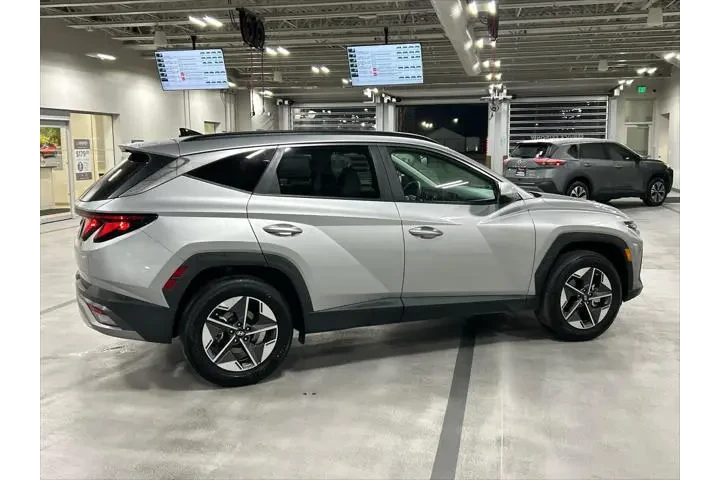 $26575 : Hyundai TUCSON 2025 AWD SEL image 9