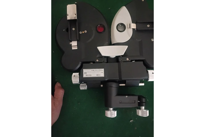 Aparatos de oculista image 2