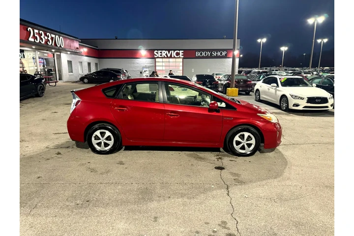 $5980 : 2014 Prius 5dr HB Three (Natl) image 1