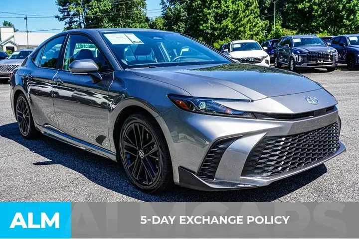 $26920 : Toyota Camry 2025 SE 4dr Sed image 4