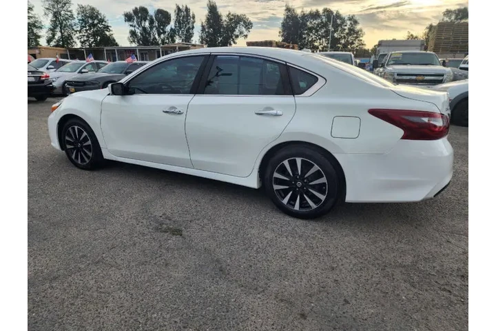 $12599 : 2018 Altima 2.5 SV image 9