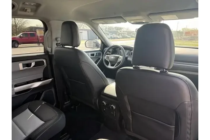 $32541 : Ford Explorer 2023 XLT 4dr S image 8
