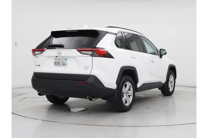 $32998 : Toyota RAV4 2021 AWD XLE 4dr image 8