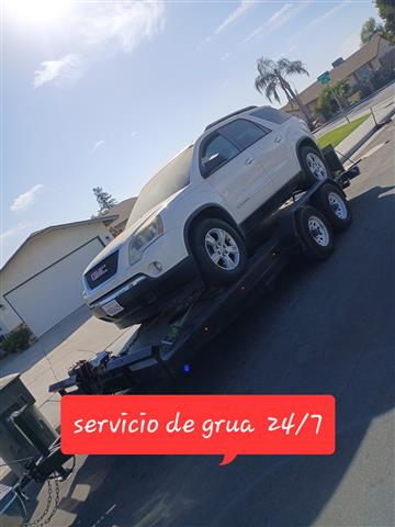 GRUA BAKERSFIELD  TOWING image 1