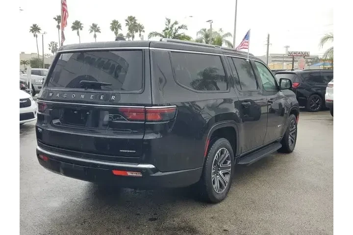 $38500 : Jeep Wagoneer L 2024 4x4 Ser image 7