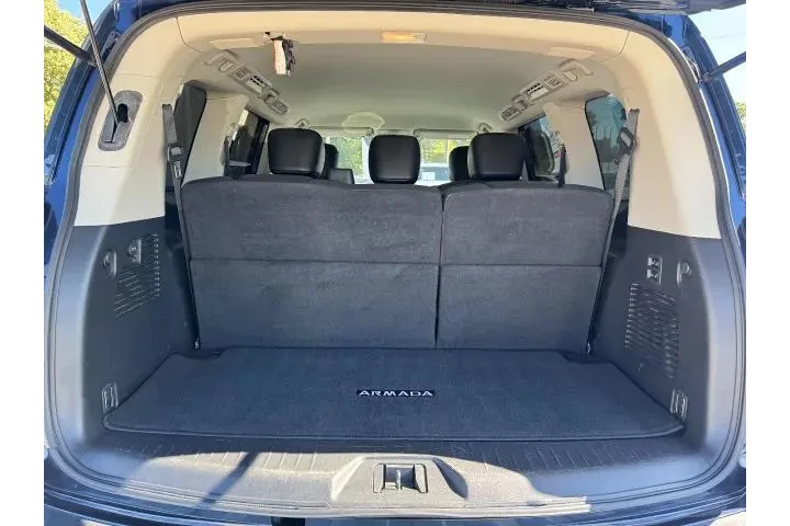 $18990 : Nissan Armada 2018 4x4 SV 4d image 6