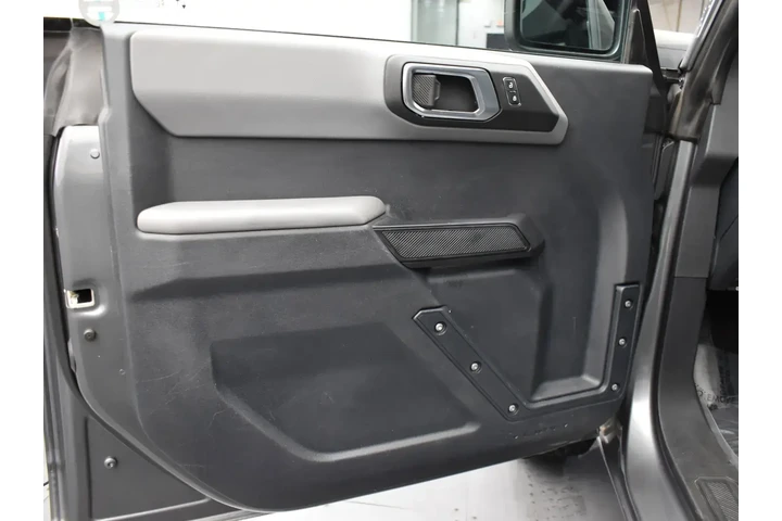 $27926 : Ford Bronco 2021 4x4 Base 4d image 8