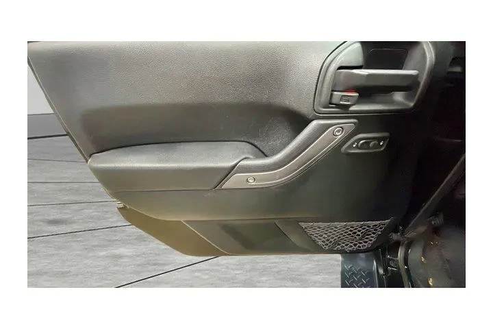 $19941 : Jeep Wrangler Unlimited 2017 image 8