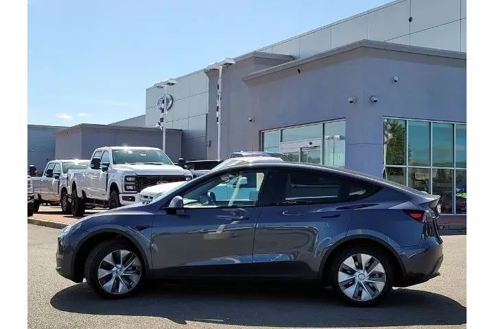 $34900 : Tesla Model Y 2023 AWD 4dr C image 7