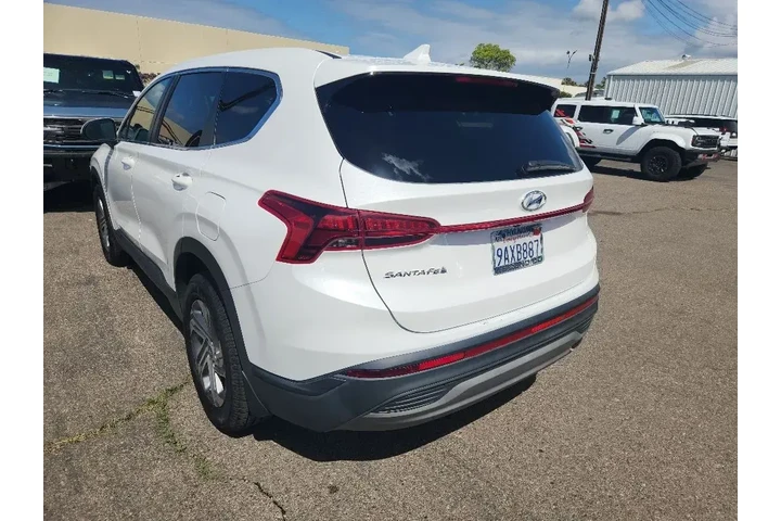 $18361 : Hyundai SANTA FE 2022 SE 4dr image 10