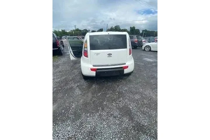 $6795 : 2011 Soul ! image 4