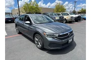 $19999 : Volkswagen Jetta 2024 SE 4dr thumbnail