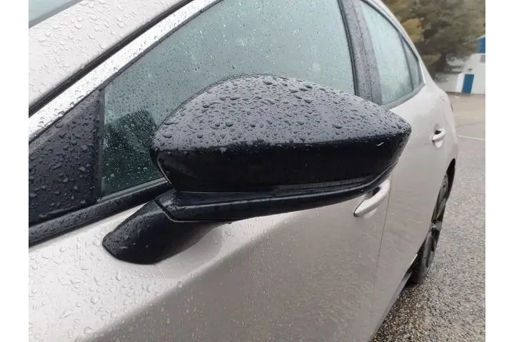 $20988 : Mazda Mazda3 Sedan 2024 2.5 image 3