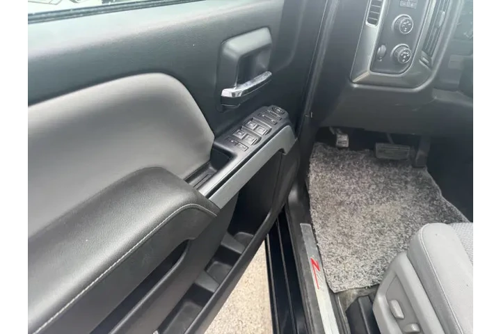 $13797 : 2015 Silverado 1500 LT Z71 image 9