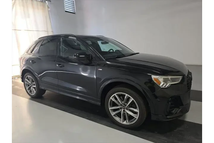 $26993 : Audi Q3 2023 AWD quattro S l image 3