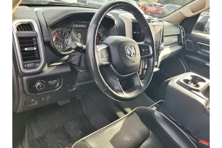 $29277 : Ram 1500 2019 4x2 Laramie 4d image 9