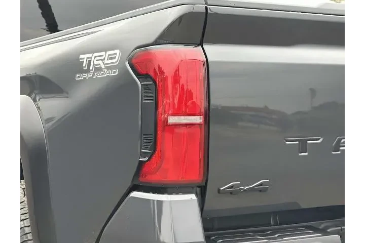 $39800 : Toyota Tacoma 2024 4x4 Limit image 5