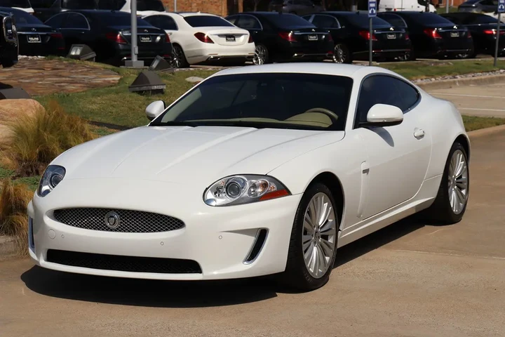 $25857 : 2011 XK image 5