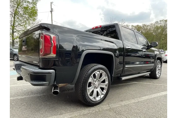 $30985 : GMC Sierra 1500 2018 4x4 Den image 5