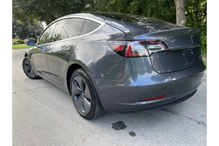 $17991 : 2018 Model 3 Long Range image 5