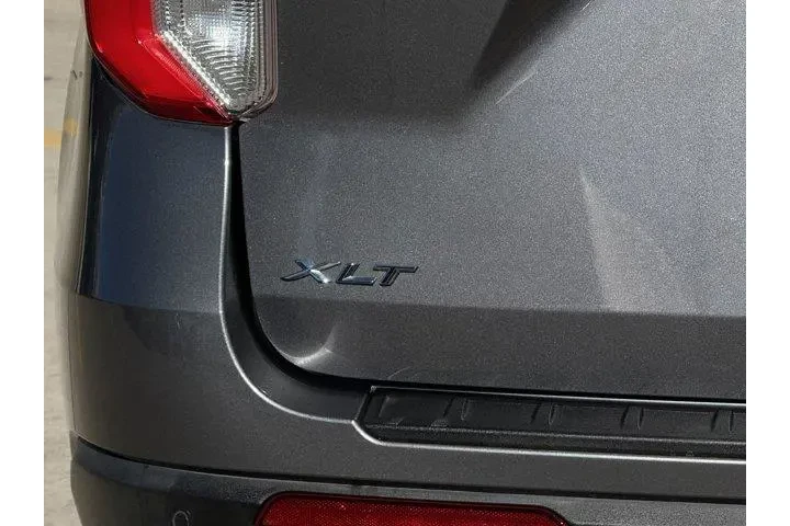 $27139 : Ford Explorer 2021 XLT 4dr S image 7