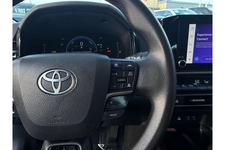 2025 Camry Hybrid LE image 10