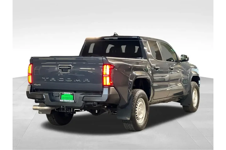 $35988 : Gold Certified 2025 Tacoma SR image 5