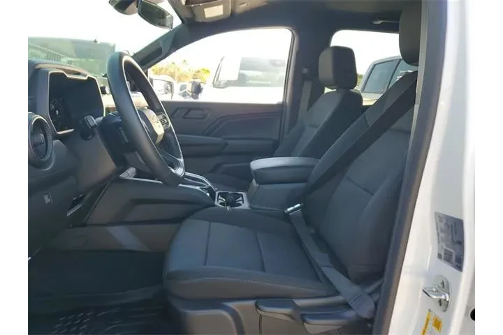 $27990 : Chevrolet Colorado 2025 4x2 image 10