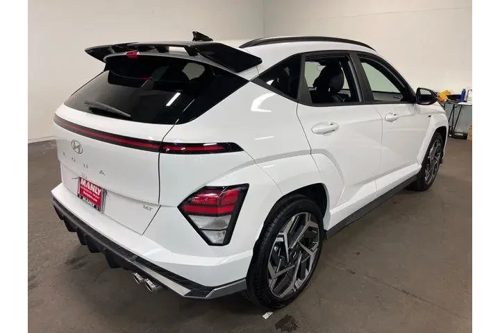 $23580 : Hyundai KONA 2024 N Line 4dr image 3