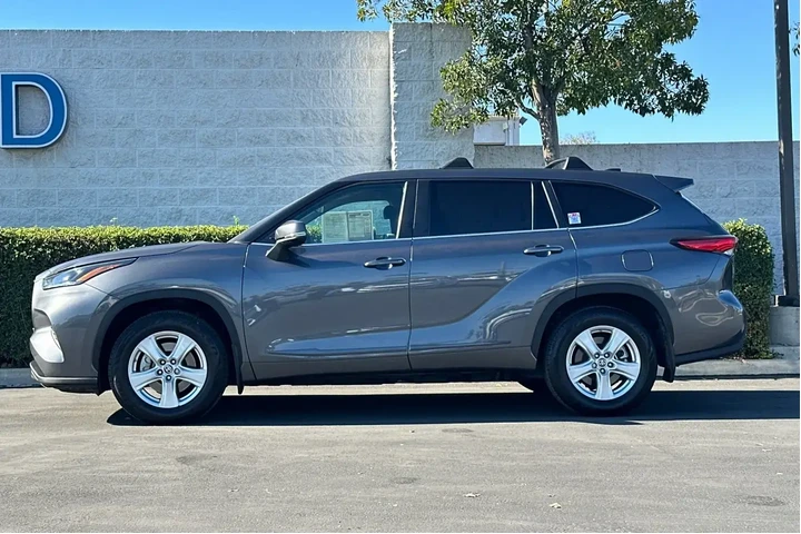 $32425 : Toyota Highlander Hybrid 202 image 7