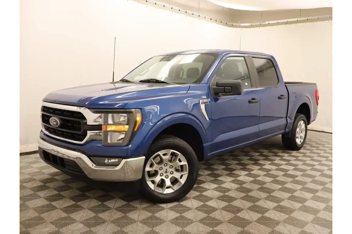 $29790 : Ford F-150 2023 4x2 XLT 4dr image 1
