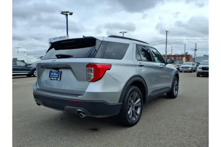 $30980 : Ford Explorer 2023 AWD XLT 4 image 6
