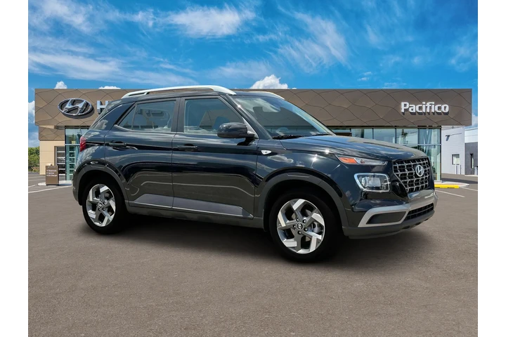 $23450 : Hyundai VENUE 2024 SEL 4dr C image 10