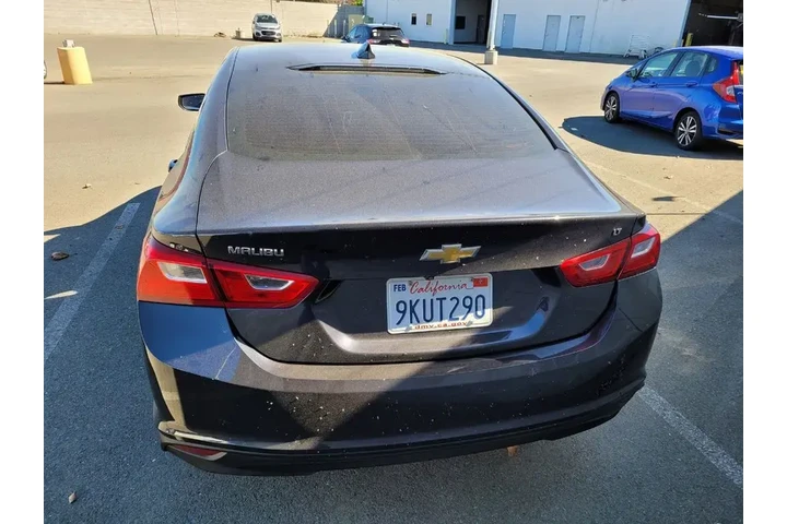$21900 : Chevrolet Malibu 2023 LT 4dr image 4