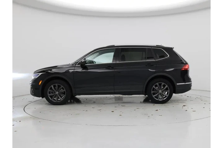 $22998 : Volkswagen Tiguan 2023 SE 4d image 3