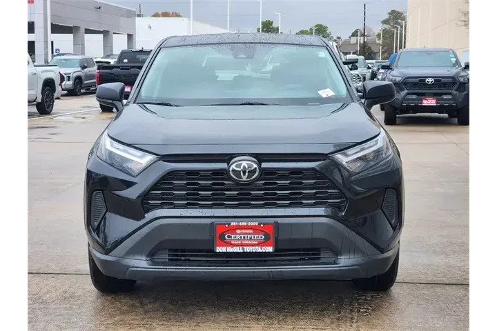 $25536 : Toyota RAV4 2024 AWD LE 4dr image 2