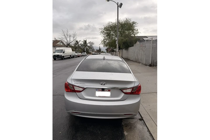 $3500 : Hyundai Sonata GLS 2012 image 4