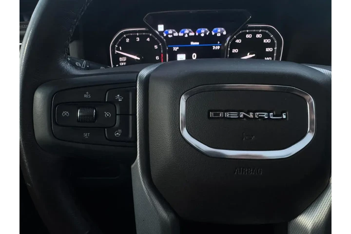 2021 GMC Yukon XL Denali 2WD image 8