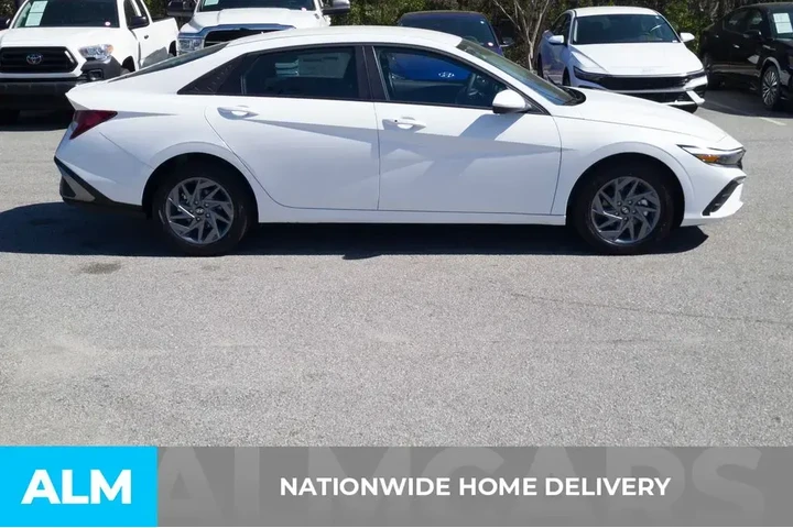 $21420 : Hyundai ELANTRA Hybrid 2025 image 4