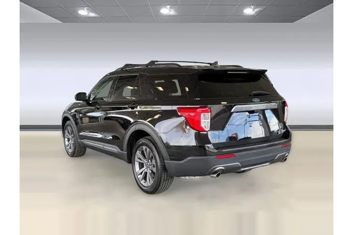 $29798 : Ford Explorer 2022 AWD XLT 4 image 3