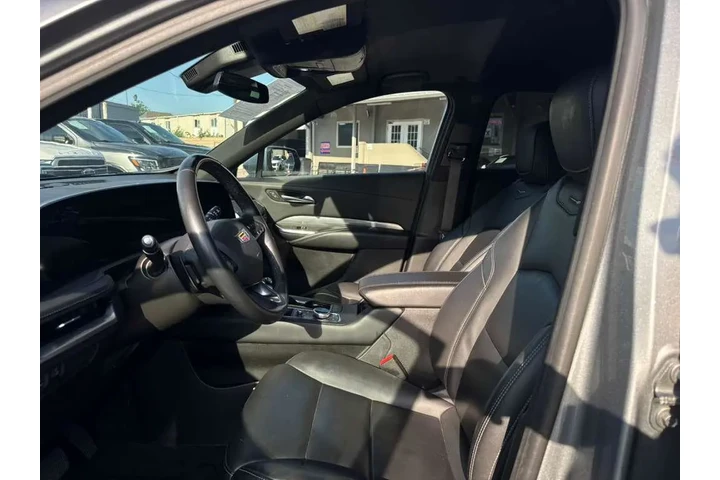 2024 XT4 Premium Luxury AWD image 7