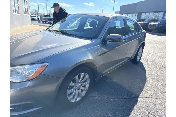 $7995 : Chrysler 200 2012 Touring 4d image 4