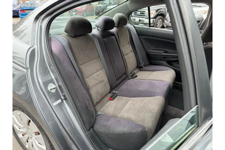 $9995 : Honda Accord 2010 LX 4dr Sed image 10