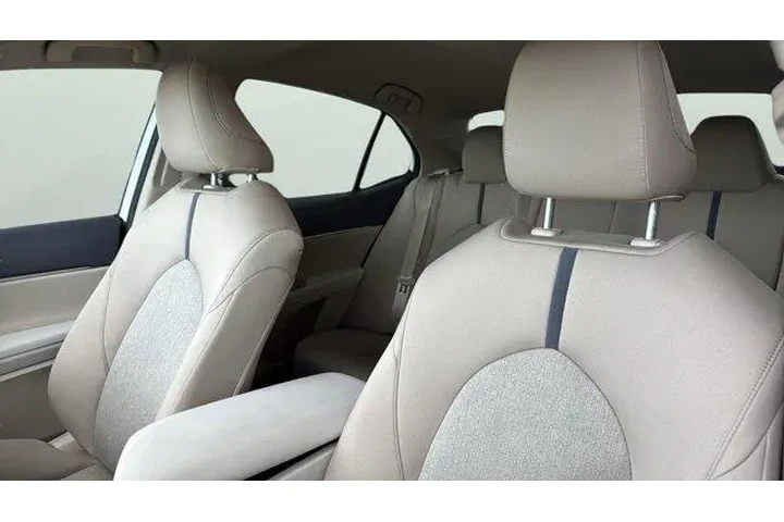 $25304 : Toyota Camry 2024 LE 4dr Sed image 10