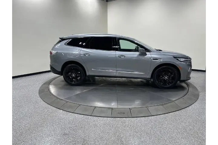 $30498 : Buick Enclave 2023 4x4 Essen image 5