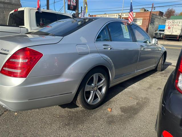 $19995 : Used 2012 S-Class 4dr Sdn S55 image 5