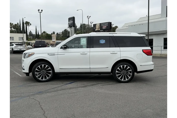 $36495 : Lincoln Navigator 2021 4x2 R image 4