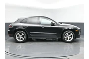$25952 : Porsche Macan 2020 AWD 4dr S thumbnail