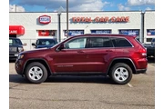 $13485 : 2016 Grand Cherokee Laredo thumbnail