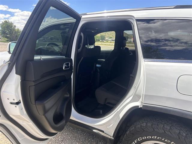 $19495 : 2020 Grand Cherokee image 10